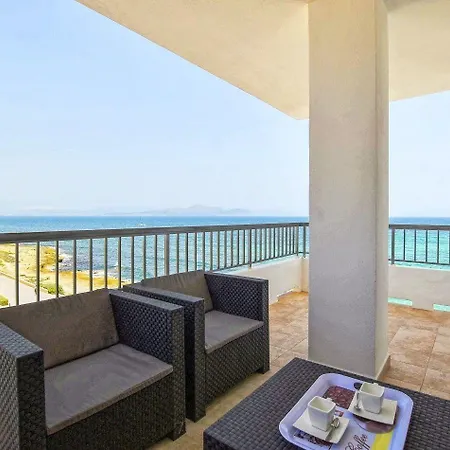Moderne Vor Dem Von Son Baulo Can Picafort (Mallorca)
